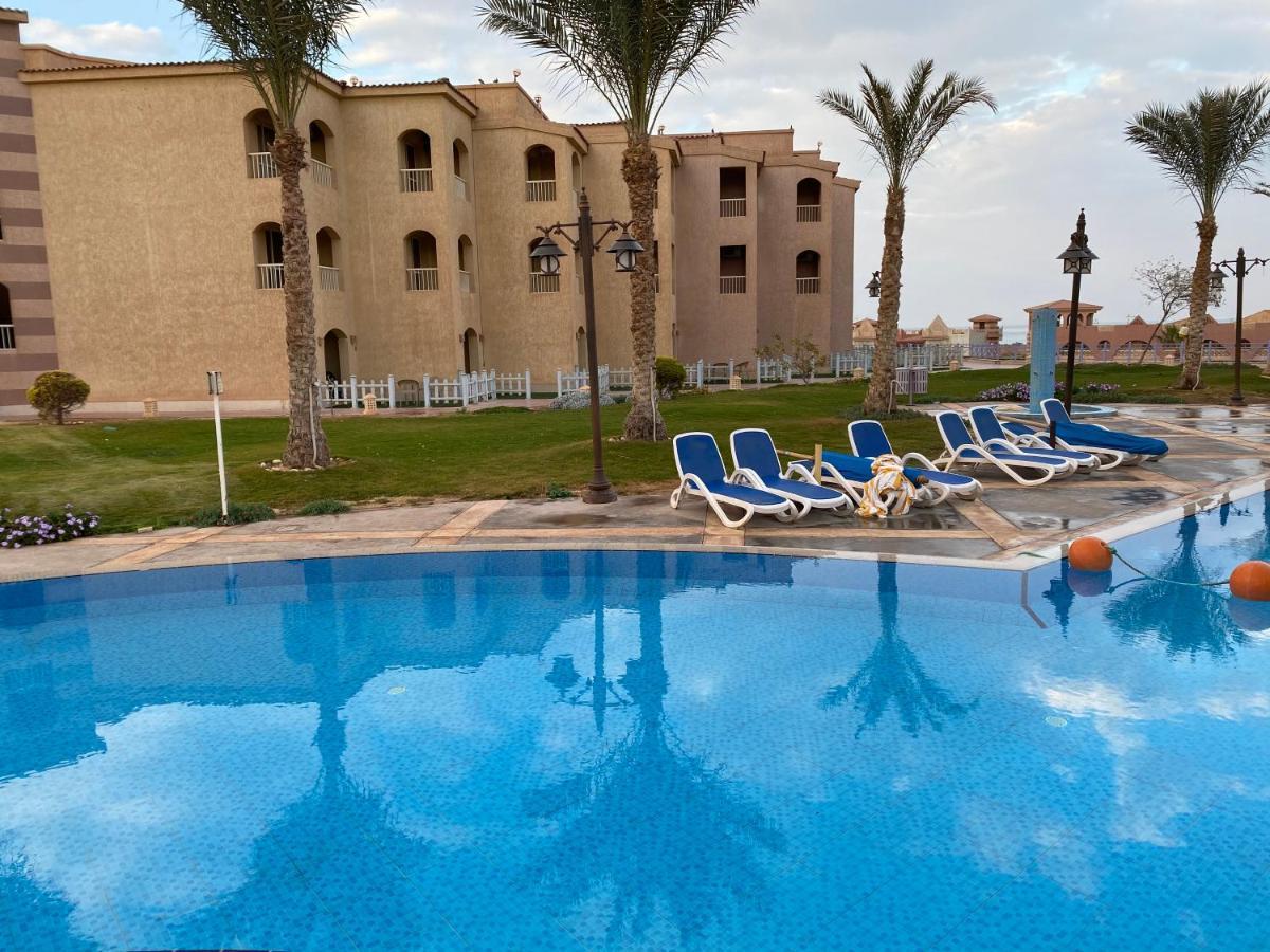 Special Chalets In Porto South Beach Families Ain Sukhna Exterior photo